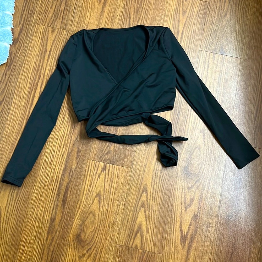 Black warp top